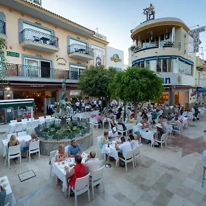apartamentos-leonor-carihuela.hotelsinnerja.org/